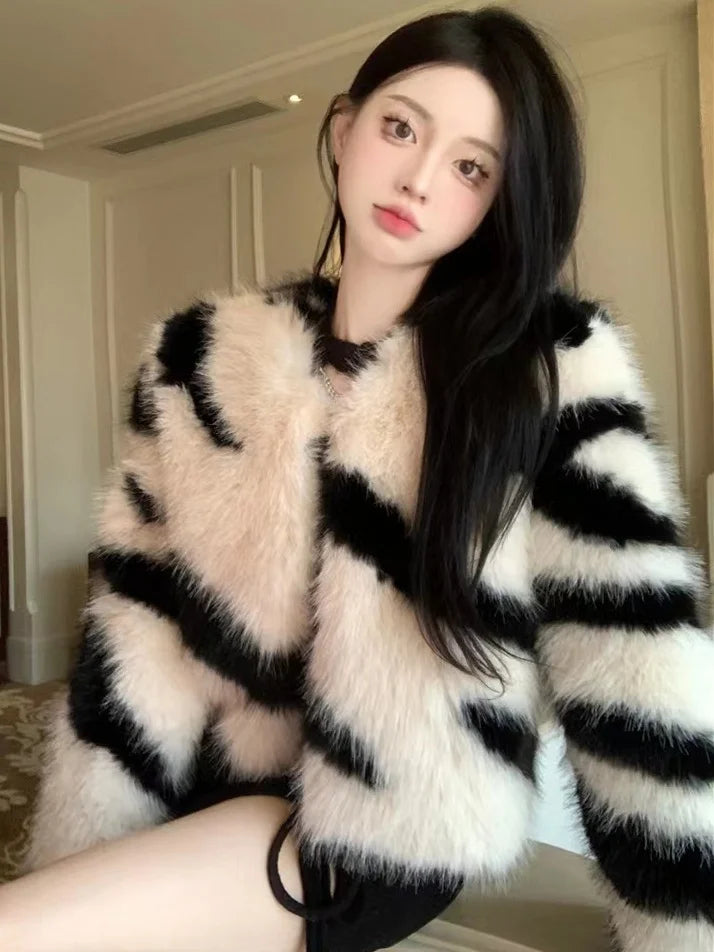 Korean Fashion Faux Mink Fur Coat Women Winter Clothes Socialite Style High end Warm Casual Zebra Short Fur Jackets Women Tops